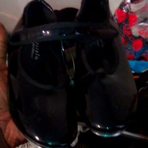 Tap dance shoes
